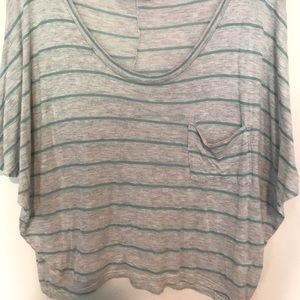 Gray tee